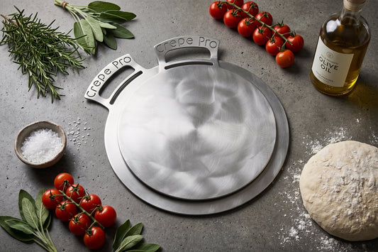Why Carbon Steel Pans Are Different (The Materials Science)