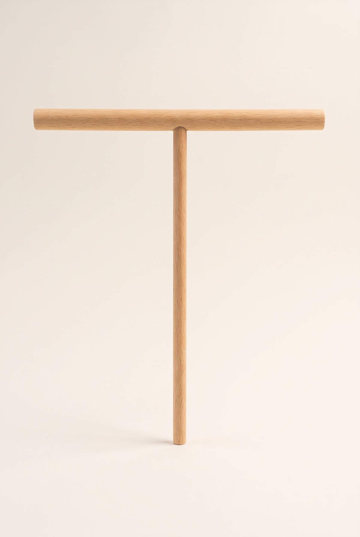 ELMNT 726 7-inch natural French beechwood crepe batter T-spreader on a clean studio background
